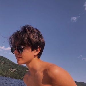 Meet your Posher, Alexandre